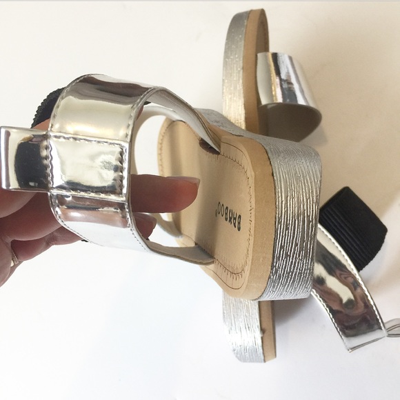 Bamboo 'Upraise' Slip On Elastic Sandals - Picture 8 of 8